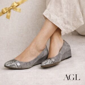 AGL Gray Suede Snakeskin Cap Toe Wedges 9